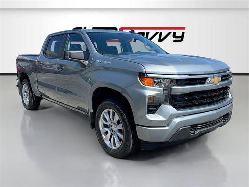Used 2023 Chevrolet Silverado 1500 Custom image 1