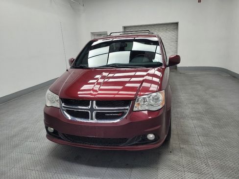 Used 2018 Dodge Grand Caravan SXT image 15