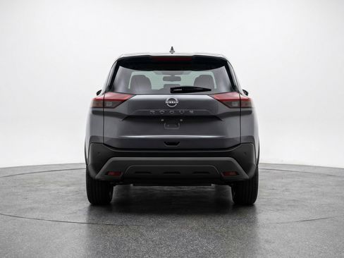 Used 2025 Nissan Rogue SV image 7