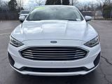 Used 2020 Ford Fusion SE image 2