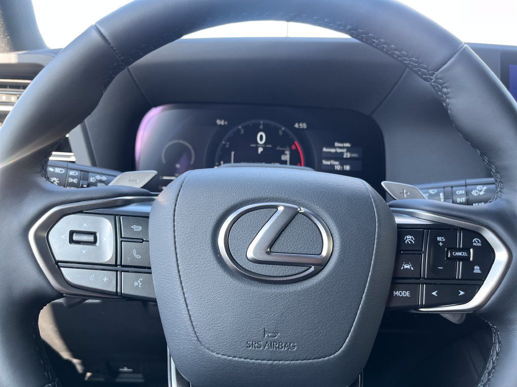 Used 2026 Lexus GX 550 w/ Accessory Package (2T) AWD/4WD image 45
