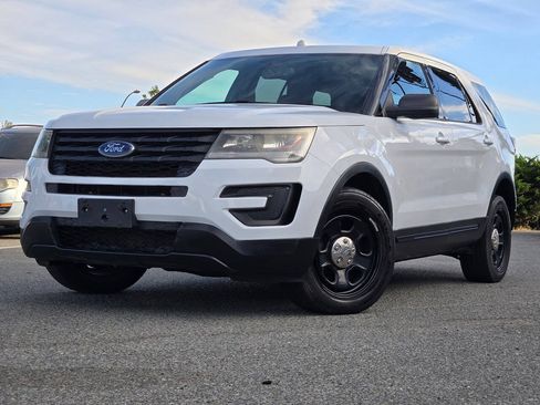 Used 2017 Ford Explorer 4WD Police Interceptor image 5