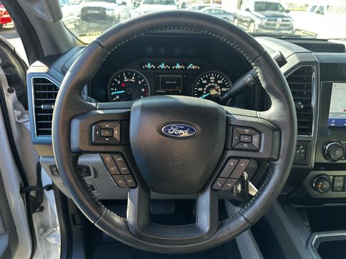 Used 2020 Ford F150 XLT w/ Equipment Group 302A Luxury AWD/4WD image 22