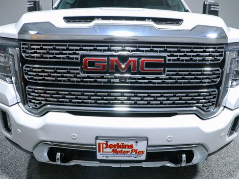 Used 2021 GMC Sierra 2500 Denali w/ Denali Ultimate Package AWD/4WD image 4