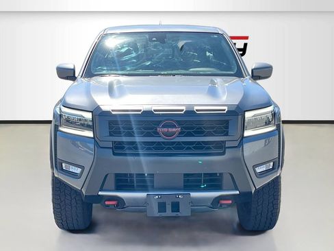 Used 2025 Nissan Frontier PRO-4X AWD/4WD image 2