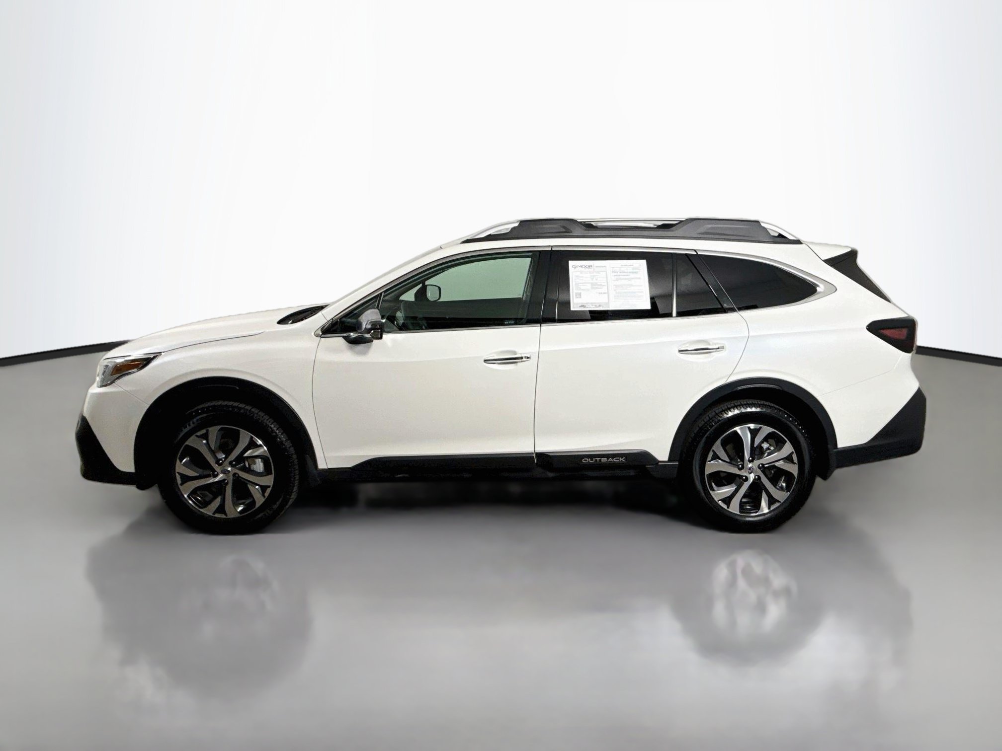 Used 2021 Subaru Outback Touring w/ Tech Package 3 AWD/4WD image 4