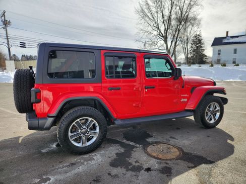Used 2018 Jeep Wrangler Unlimited Sahara image 15