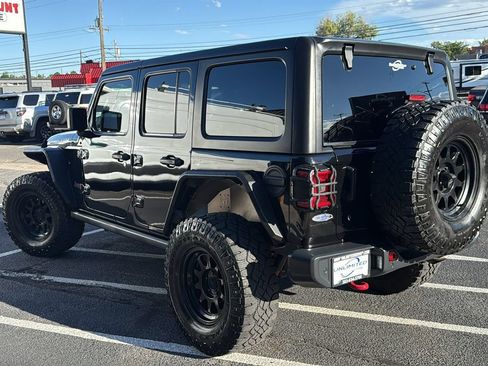Used 2019 Jeep Wrangler Unlimited Rubicon AWD/4WD image 5
