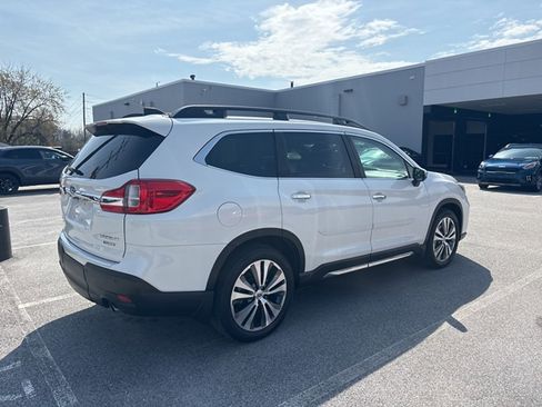 Used 2019 Subaru Ascent Touring w/ Popular Package #2 AWD/4WD image 5