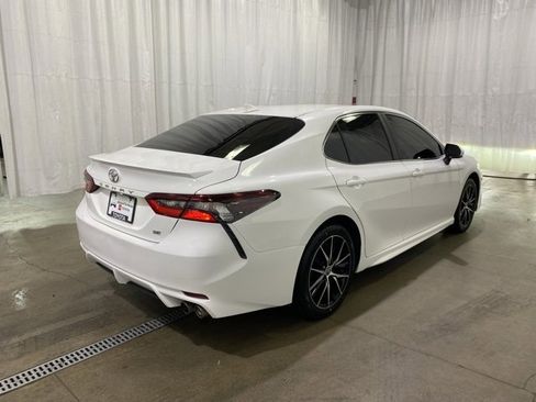 Certified 2024 Toyota Camry SE image 4