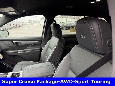 New 2025 Buick Enclave Sport Touring w/ Super Cruise Package image 38
