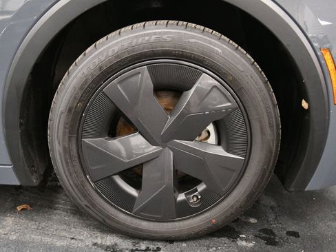 Certified 2024 Toyota Prius LE image 28