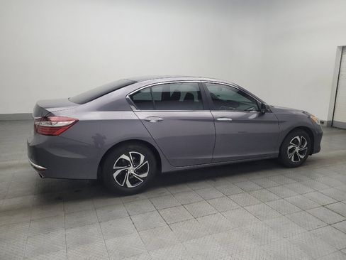 Used 2017 Honda Accord LX image 10