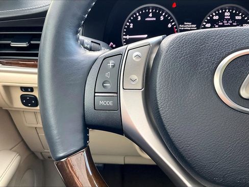 Used 2013 Lexus ES 350 w/ Premium Pkg image 10