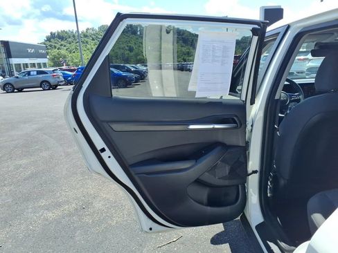 Certified 2024 Kia Seltos LX AWD/4WD image 13