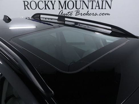 Used 2021 Subaru Forester Premium image 12