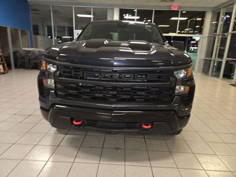 Used 2024 Chevrolet Silverado 1500 Custom Trail Boss w/ LPO, Dark Essentials Package AWD/4WD image 3