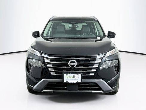 Used 2026 Nissan Rogue SL FWD image 2