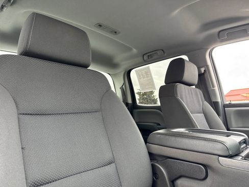 Used 2018 Chevrolet Silverado 2500 W/T image 16