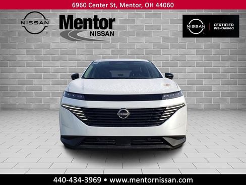Used 2025 Nissan Murano SV image 2