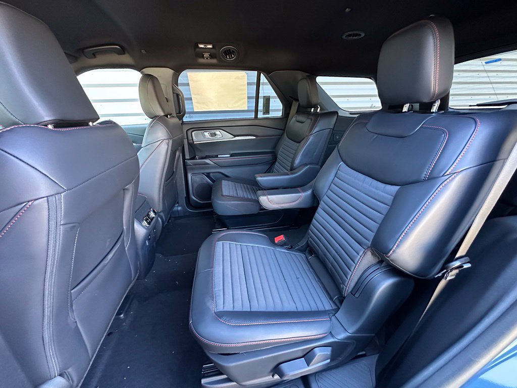 New 2027 Ford Explorer ST-Line AWD/4WD image 17
