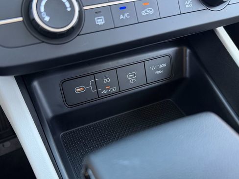 New 2026 Hyundai Tucson SE image 18