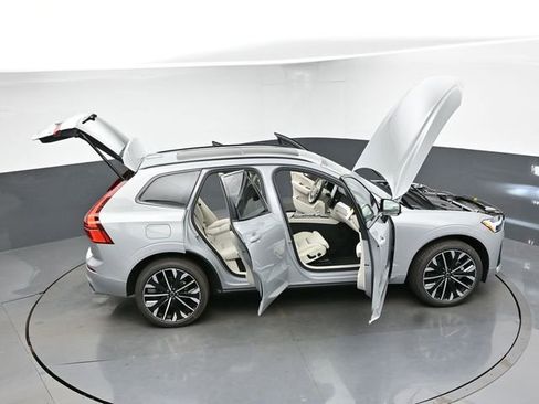 New 2026 Volvo XC60 B5 Ultra w/ Climate Package AWD/4WD image 50