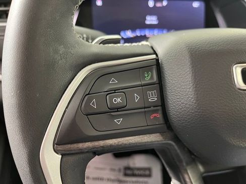 Used 2023 Jeep Grand Cherokee Limited image 20