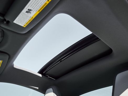 Used 2025 Porsche 911 Carrera image 42