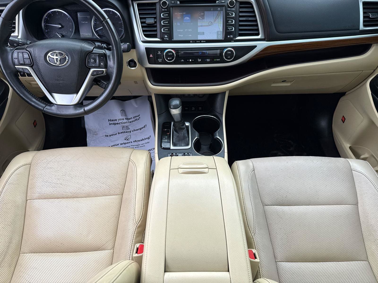 Used 2019 Toyota Highlander Limited Platinum AWD/4WD image 29