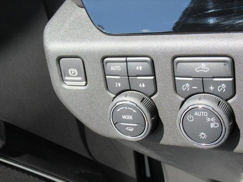 New 2026 Chevrolet Silverado 1500 LT w/ Z71 Off-Road Package image 29