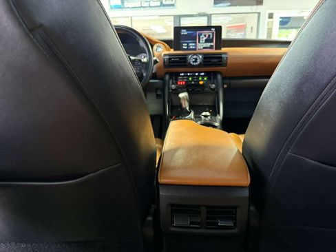 Used 2024 Lexus IS 350 F Sport RWD image 23