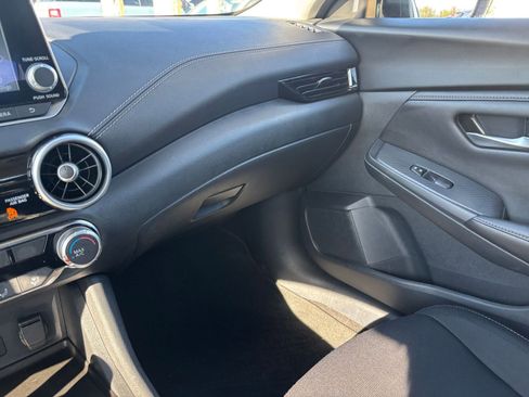 Used 2025 Nissan Sentra SV image 33