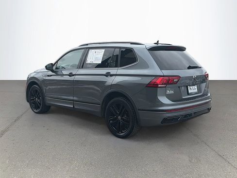 Used 2022 Volkswagen Tiguan SE R-Line image 7