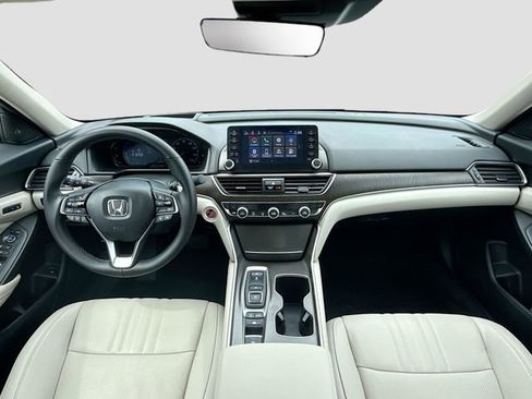 Used 2022 Honda Accord Touring image 16