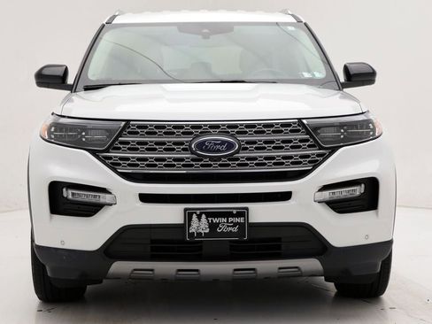 Used 2023 Ford Explorer Limited image 5