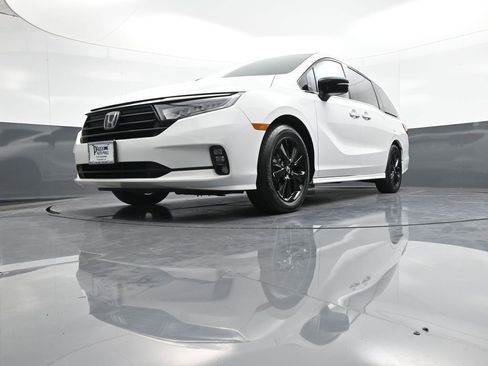 Certified 2023 Honda Odyssey Sport image 28