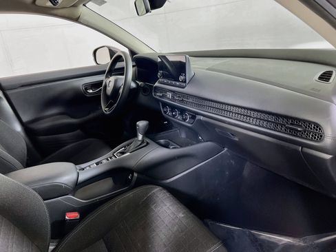Used 2023 Honda HR-V LX image 26