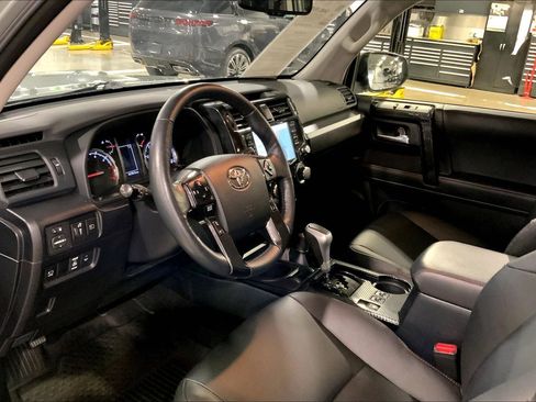 Used 2023 Toyota 4Runner TRD Off-Road Premium w/ Off Road Premium Plus Package AWD/4WD image 17
