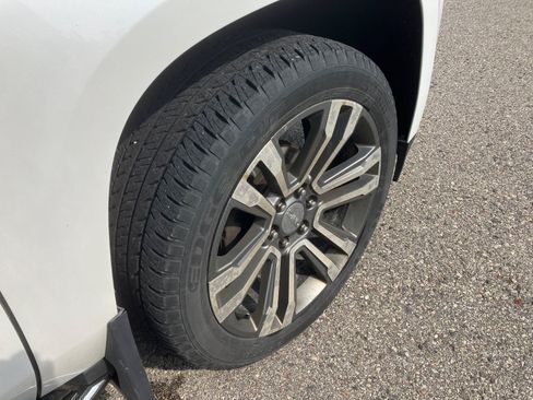 Used 2016 GMC Yukon Denali AWD/4WD image 12