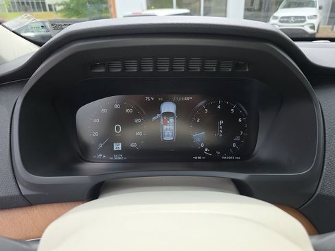Used 2022 Volvo XC90 T5 Momentum w/ Advanced Package AWD/4WD image 25