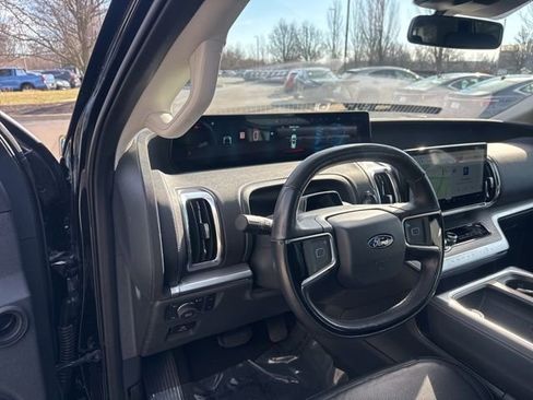 Certified 2025 Ford Expedition Platinum AWD/4WD image 15