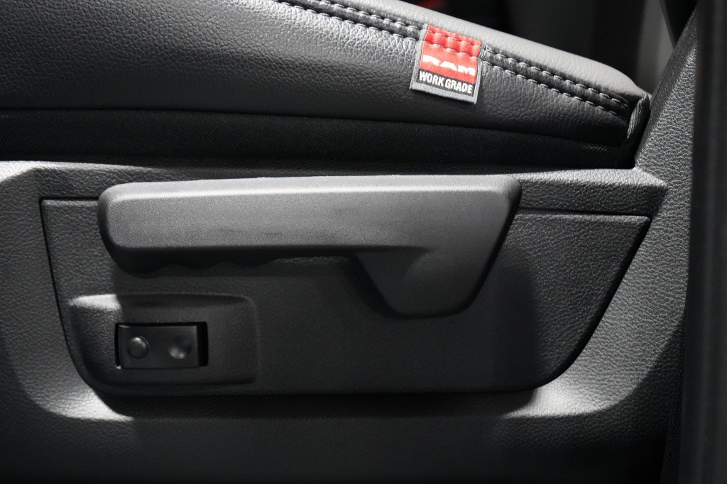 New 2027 RAM 3500 Tradesman AWD/4WD image 15