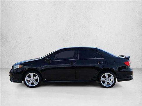 Used 2013 Toyota Corolla S w/ Premium Pkg FWD image 9