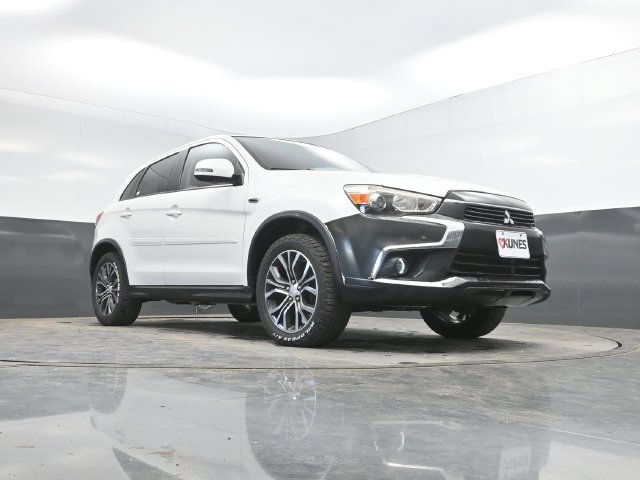 Used 2017 Mitsubishi Outlander Sport AWD image 42