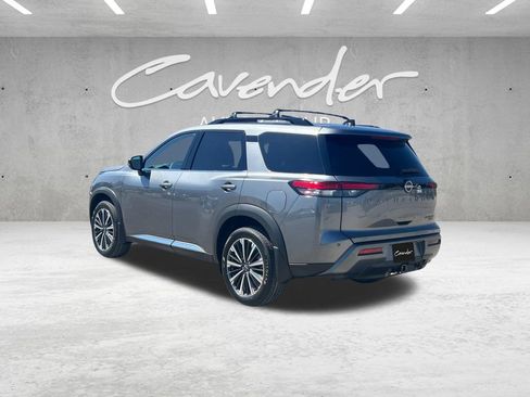 New 2026 Nissan Pathfinder Platinum image 14