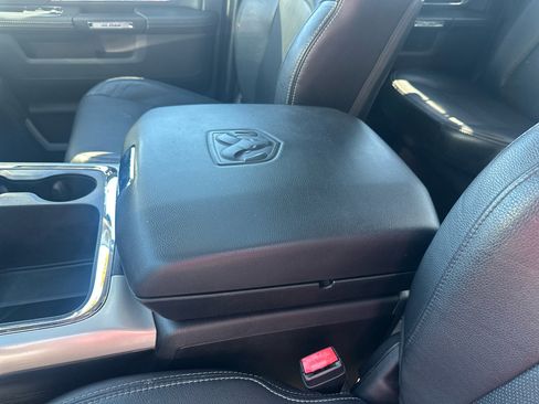 Used 2017 RAM 1500 Laramie w/ Convenience Group image 35