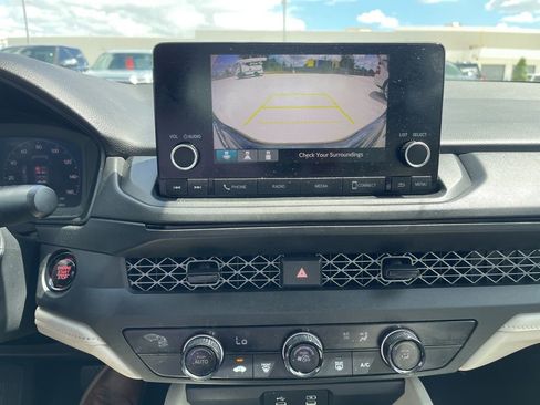 Used 2024 Honda Accord LX image 11