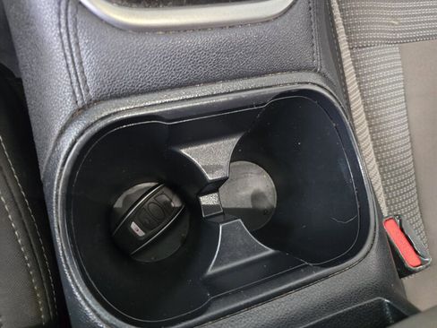 Used 2022 Subaru Outback Premium image 22