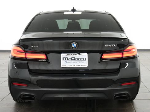Used 2023 BMW 540i xDrive w/ M Sport Package AWD/4WD image 4